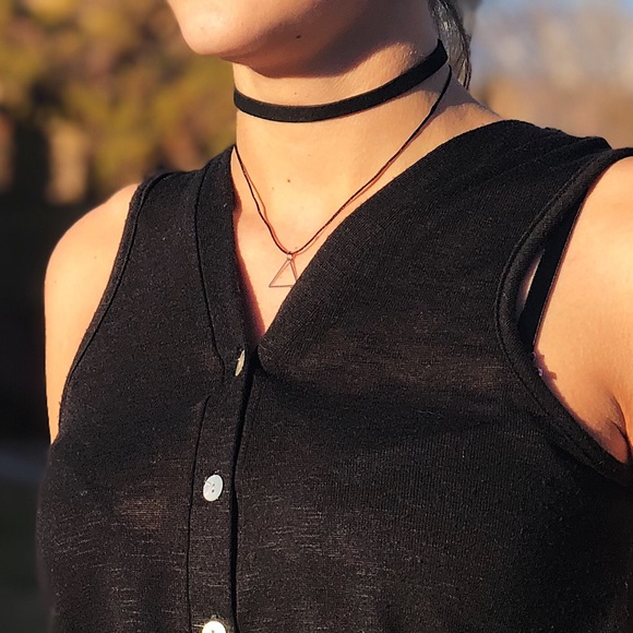 Black Velvet Silver Triangle Choker - Picture 2 of 4